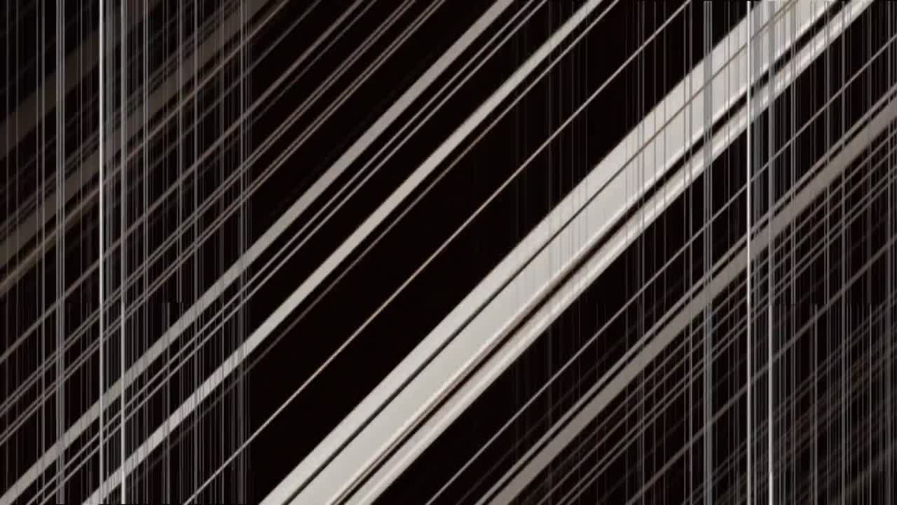 검은색 배경에 대한 밝은 선과 다채로운 혼동 효과