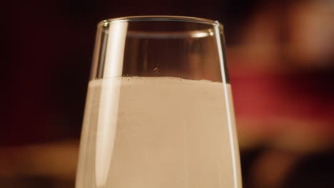 champagne flute