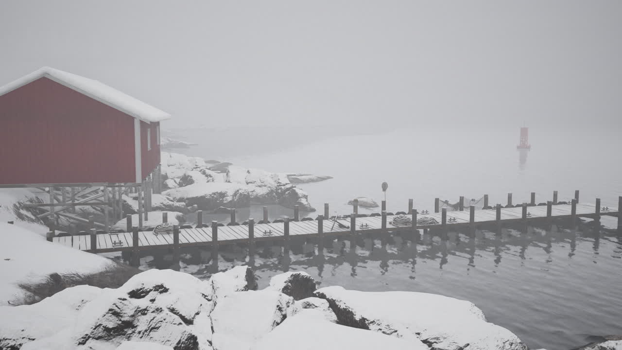 안개 속 에 있는 눈 인 도크 에 있는 은 오두막