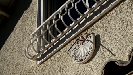 sundial-timelapse-on-front-of-house