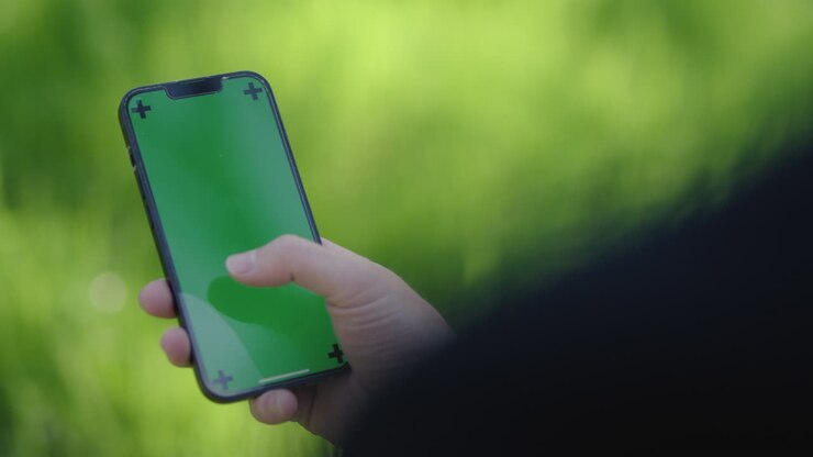 Smartphone com tela verde