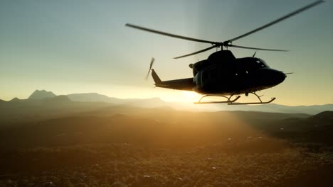 helicóptero militar de los estados unidos en vietnam.