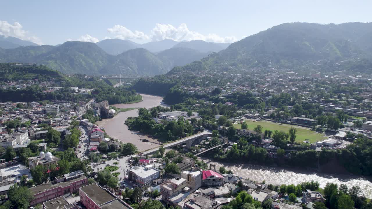 ciudad de muzaffarabad - muzaffarabad es la capital y ciudad más grande de azad kashmir, y la 60 más grande de pakistán