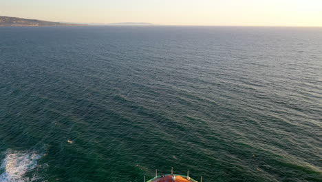 Aerial-shot-of-Roundhouse-Aquarium,-California,-USA