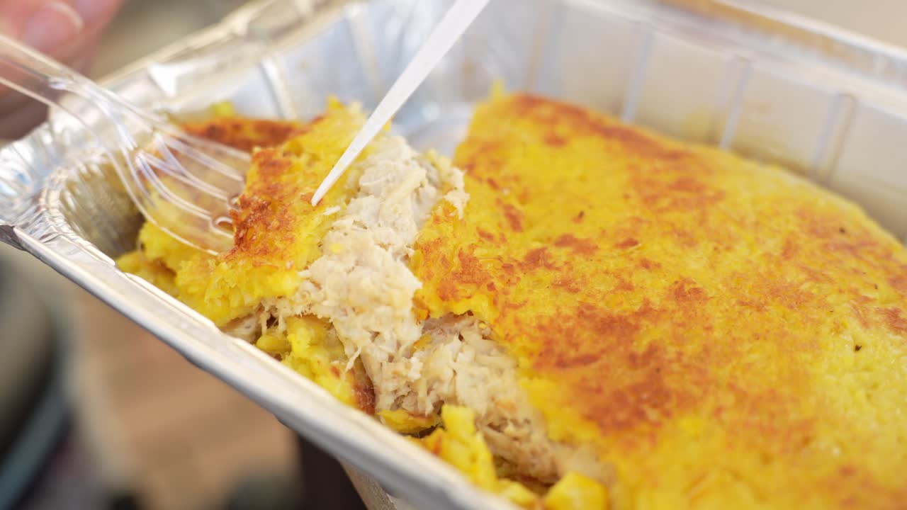 맛있는 테네리페 지역 음식 접시 카차파 (cachapa)