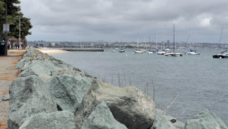 Marina-and-beach-during-a-cloudy-day