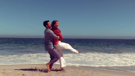 el marido volviendo a su mujer.