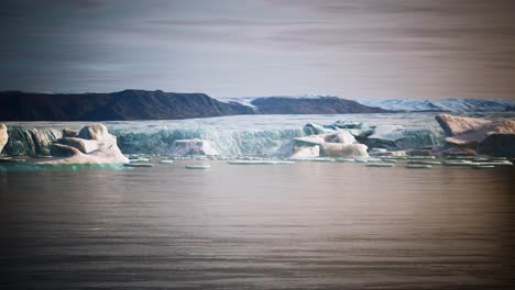 Muchos-Icebergs-Derretidos-En-La-Antártida