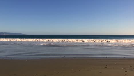 pacific ocean waves crashing