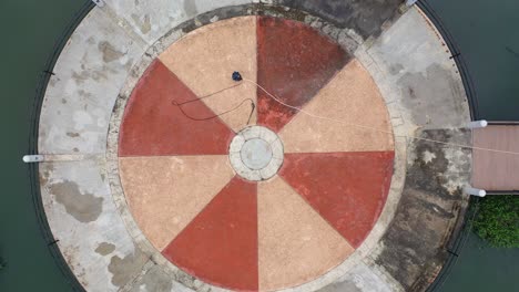 circular platform cleaning on a lake