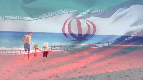animación de la bandera de irán sobre el padre caucásico con los niños corriendo en la playa