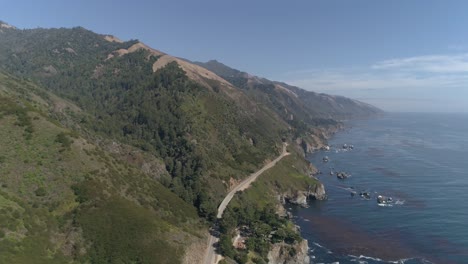 Vista-Aérea-De-La-Caída-De-Agua-Mcway-Falls-Julia-Pfeiffer-Burns-Park-Big-Sur-California