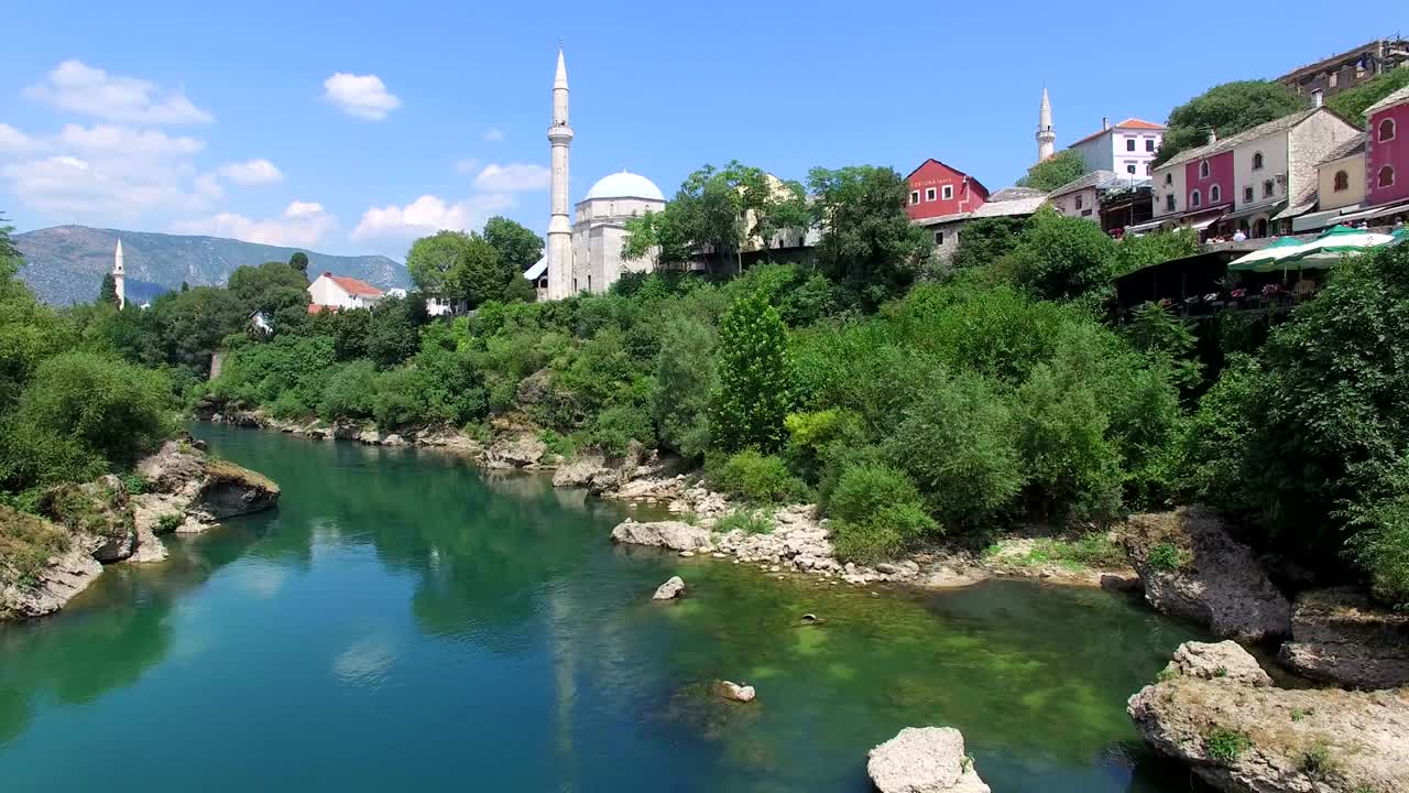 vista aérea de mostar, bosnia y herzegovina