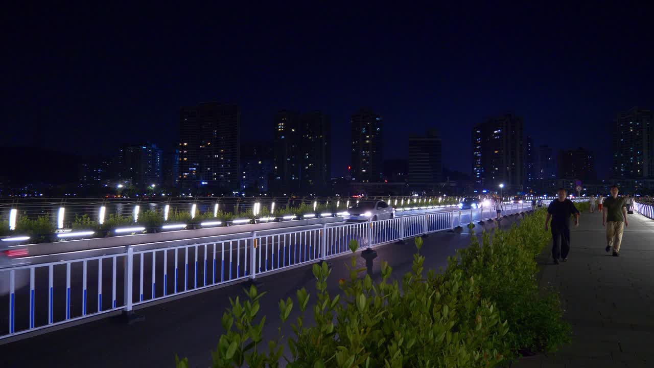 hora de la noche ciudad de zhuhai puente peatonal bahía panorama 4k china