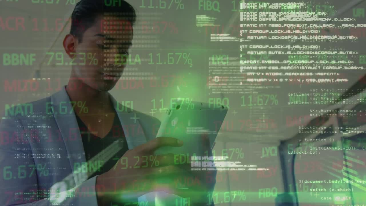 태블릿을 사용하는 두 인종의 사업가에 대한 데이터 처리 애니메이션