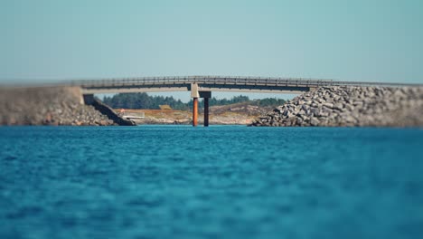 traffic on the miniaturized myrbaeholmbrua bridge