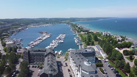 bellissima città su una spiaggia