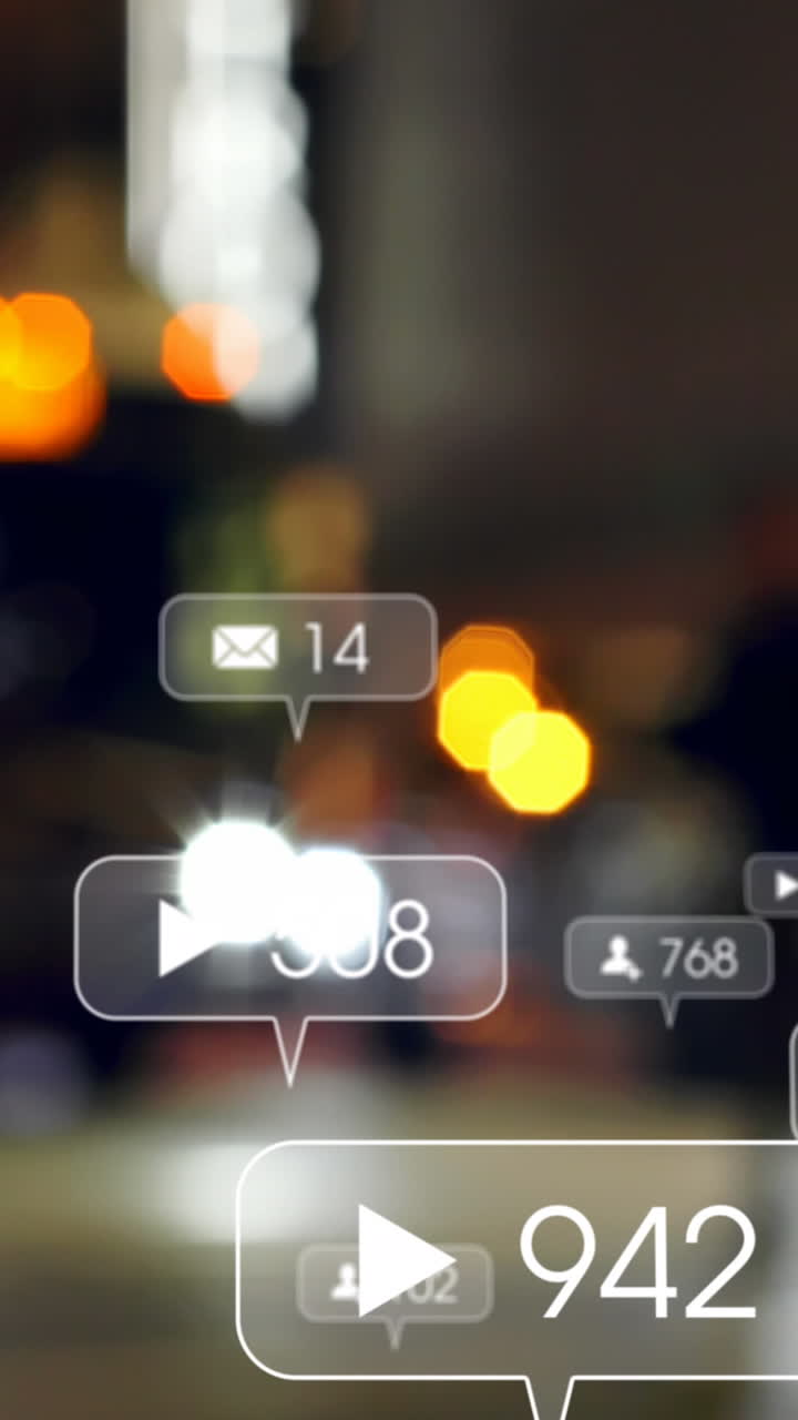 animación de iconos y números de redes sociales fuera de enfoque de la ciudad y los semáforos