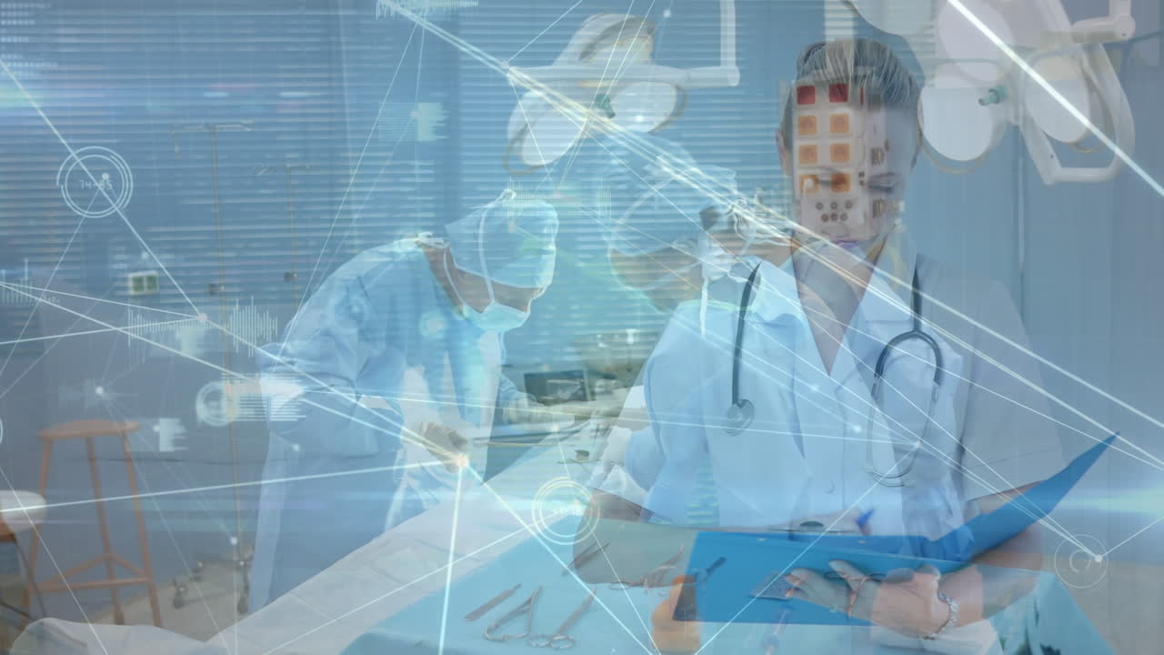 анимация соединений над кавказской женщиной-доктором с примечаниями