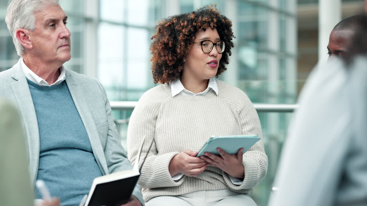 Workshop, speaker and planning with woman