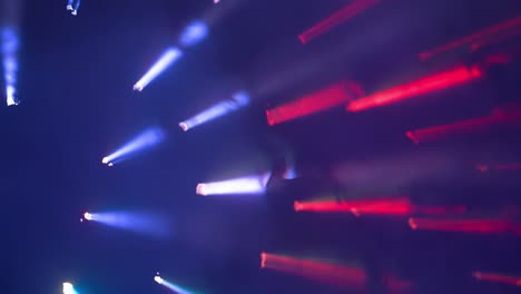 luces de escenario coloridas