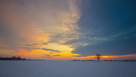 Zeitraffer-Der-Winterlandschaft-In-Der-Dämmerung