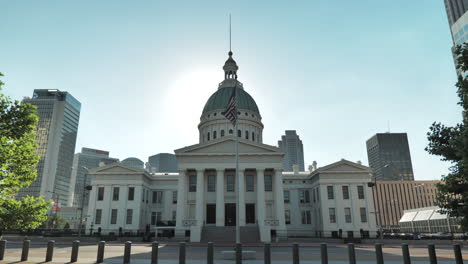 edificio del capitolio en un día soleado