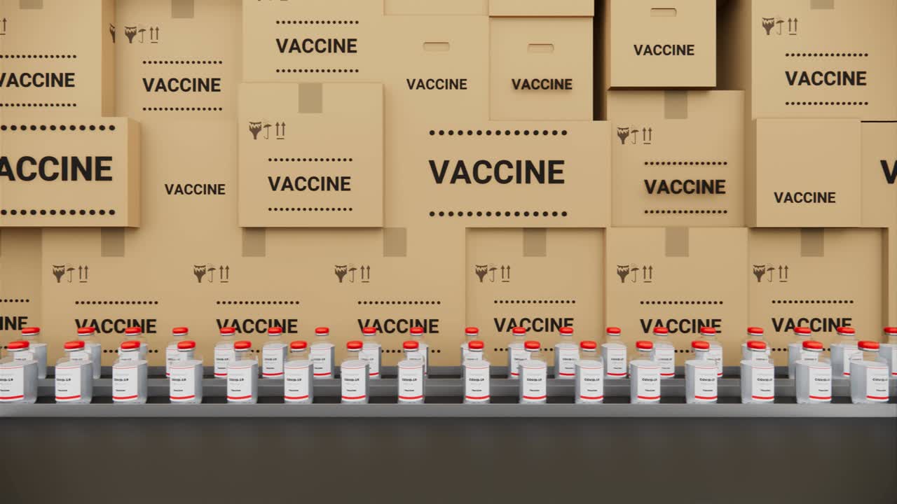 las botellas de vacuna en la línea de producción. la vacuna contra el coronavirus ha sido certificada y está lista para la inyección. muchas familias están esperando ser vacunadas contra la covid-19 y el sars, animación de renderización de bucle 3d.