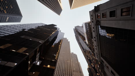 skyscrapper building under a cloudy sky