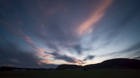 Wide-shot-of-a-late-evening-timelapse