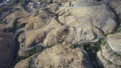 Scenic-99-Bends-Road-On-Lyell-Highway