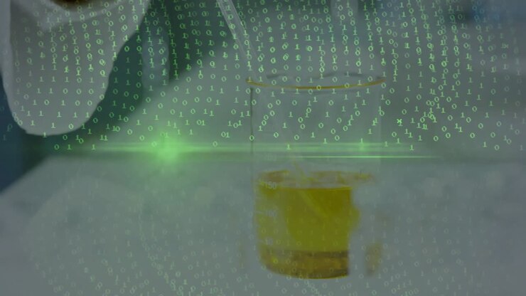 Mano guantata che pipetta una goccia in un becher, mentre un flusso di codice e una linea di scansione in movimento visualizzano i dati.