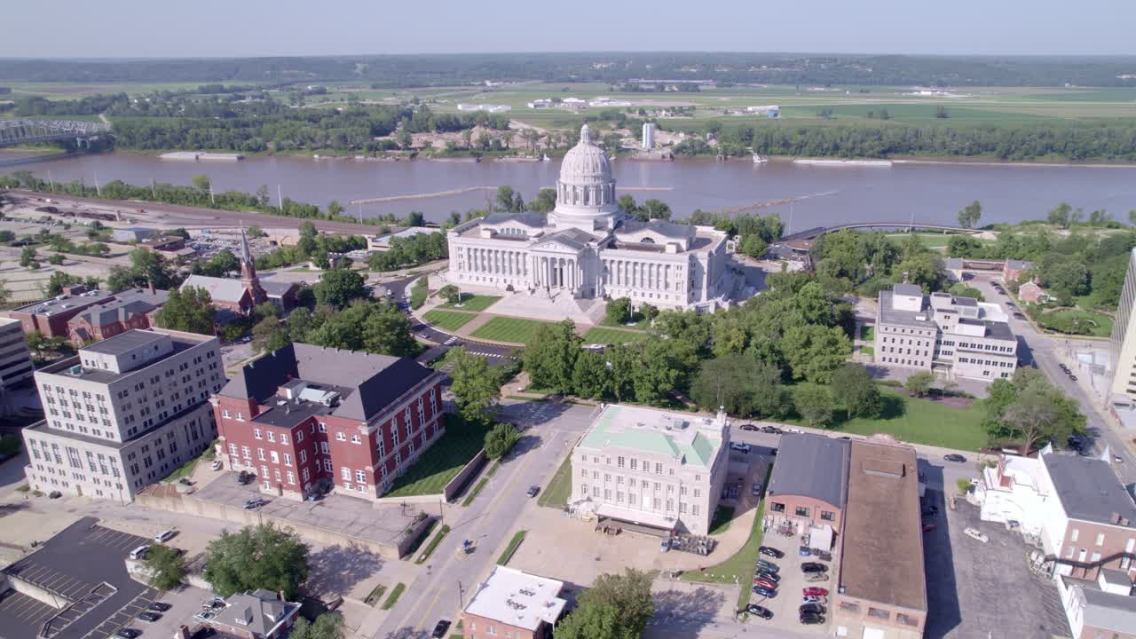 Explore Jefferson City's rich history and vibrant skyline from above with captivating drone footage.