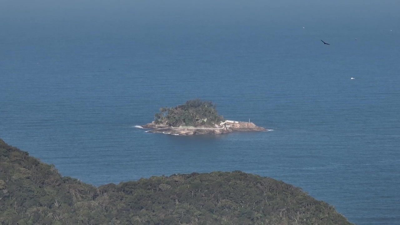 Krásné letecké záběry z dronu Jardim Umuarama - Perequê, Guarujá, Brazílie.