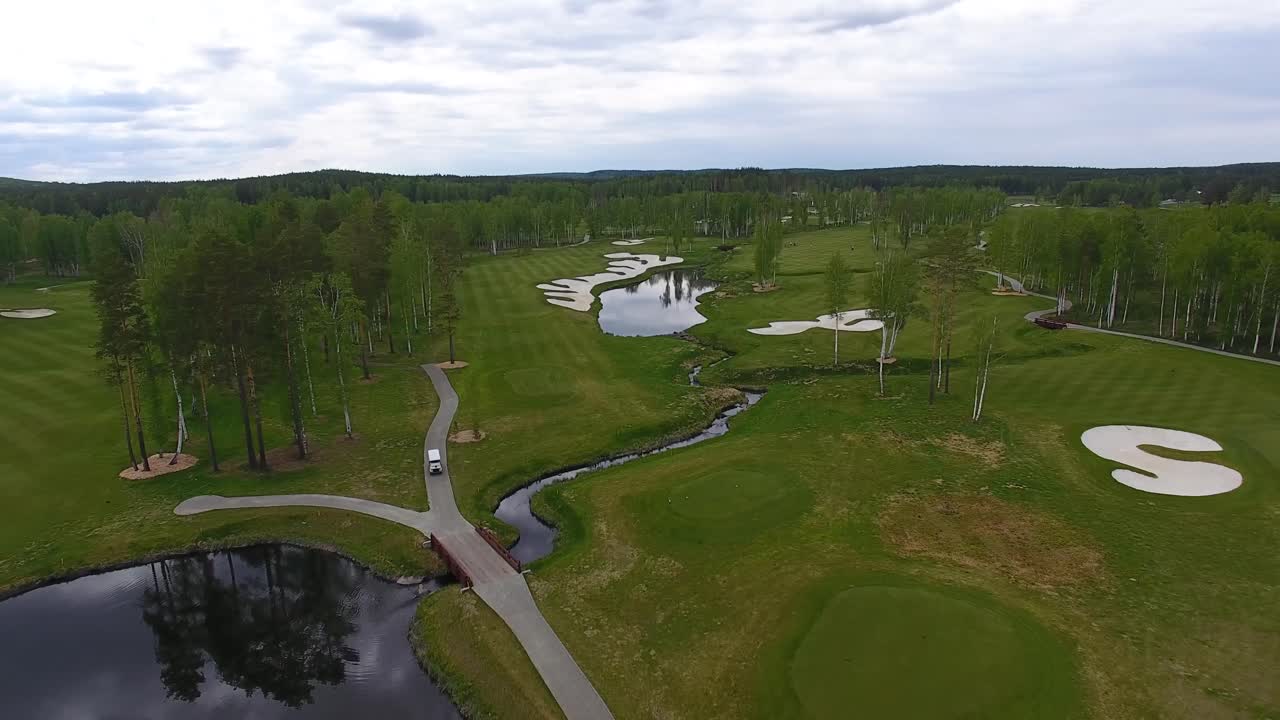 아름다운 골프 코스의 공중 풍경