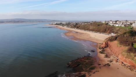 Disparo-De-Paralaje-Aéreo-De-Marine-Drive-Exmouth-Devon,-Inglaterra-Desde-El-Punto-De-Orcombe