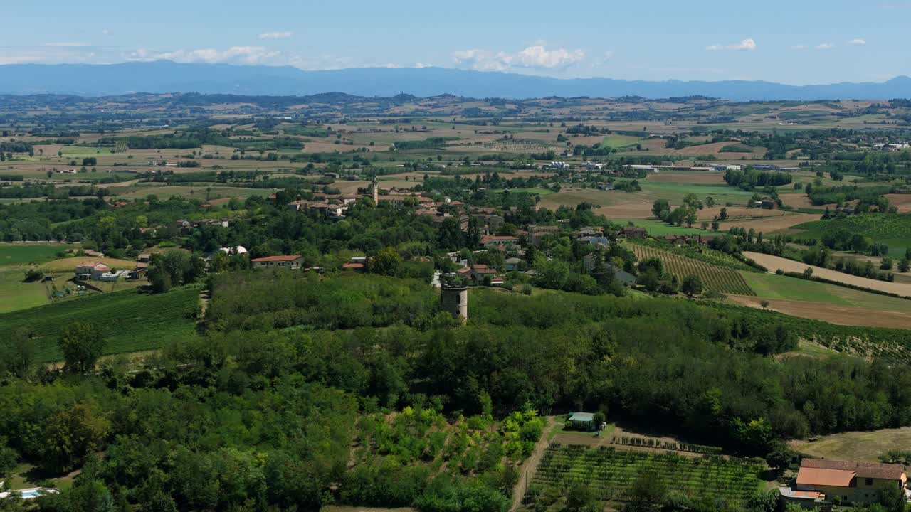 la ciudad de vignale monferrato en italia