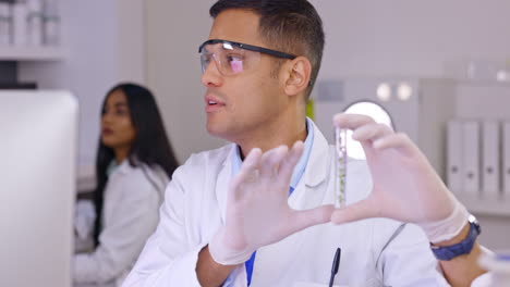 ciencia de la planta, hombre y laboratorio con vial