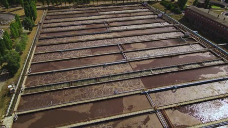 la cuenca de aguas residuales limpia, la planta de tratamiento de aguas residuais