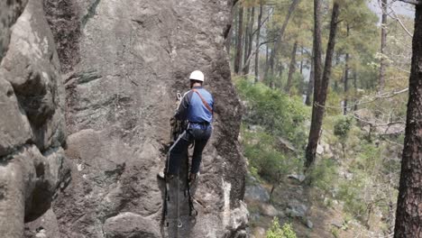 Himalayas-mountain-climber,-climbing-the-mountain-and-one-can-see-beautiful-nature-background,-upper-Himalayas,-Uttarakhand,-India