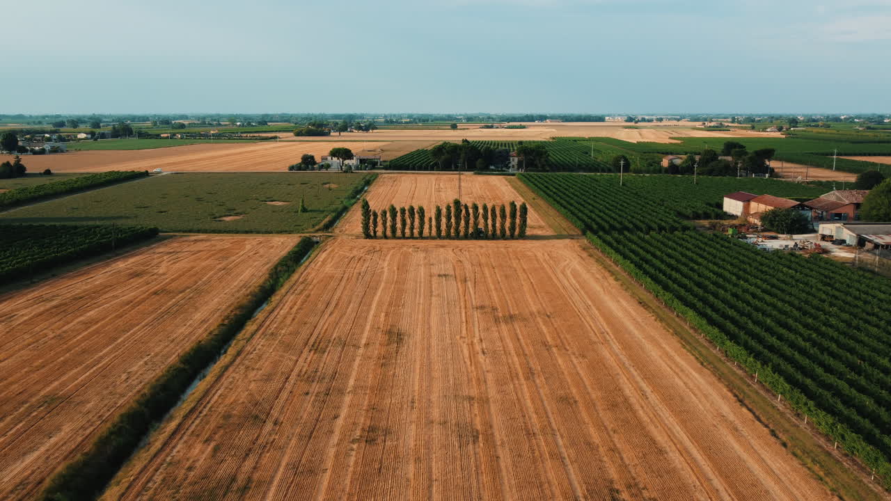 Ilmakuva italialaisista viljelysmaista