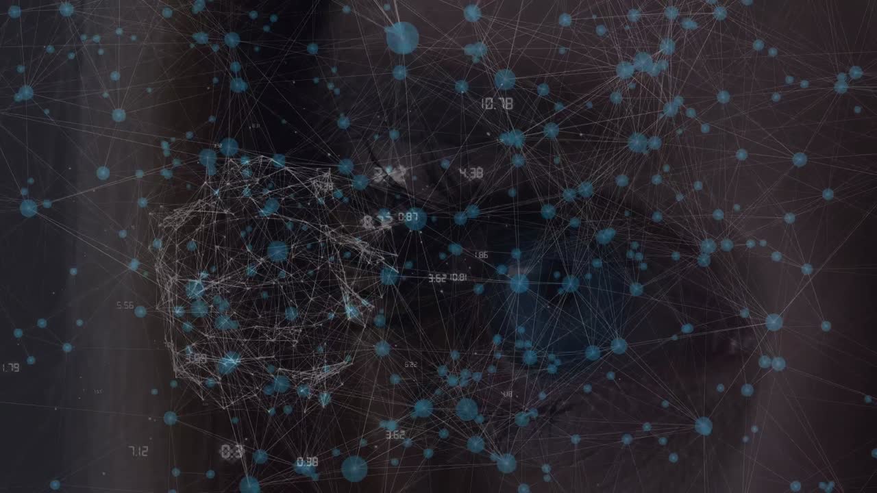 globo de red de conexiones contra el primer plano de un ojo femenino