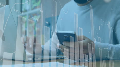 animación del procesamiento de datos financieros sobre un empresario biracial que usa un teléfono inteligente