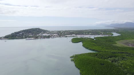 Magazine-Island-And-Marina-Of-Port-Douglas-On-Packers-Creek-In-North-Queensland,-Australia