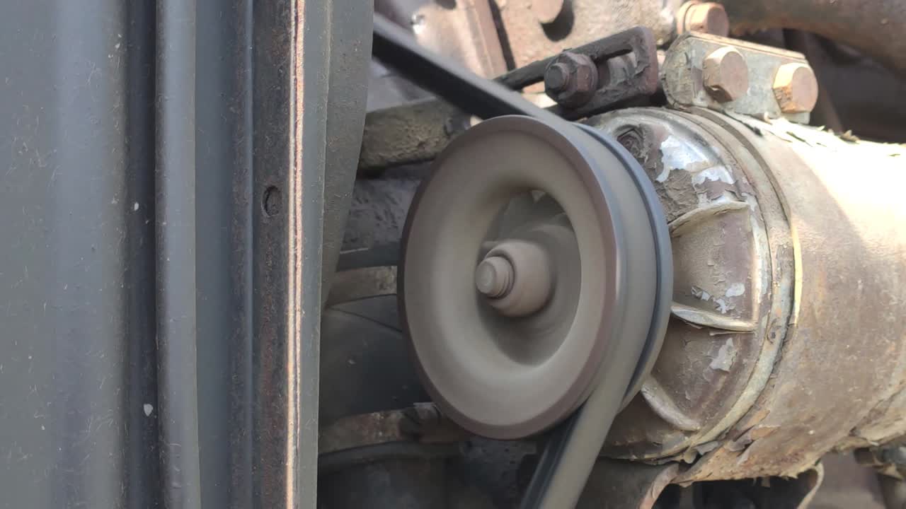 alternador del motor antiguo