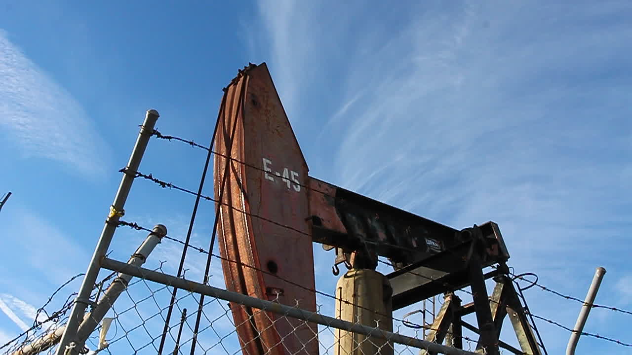 오일 데릭 펌프 오일