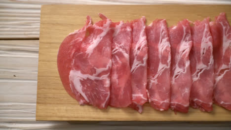 fresh-sliced-collar-pork-raw