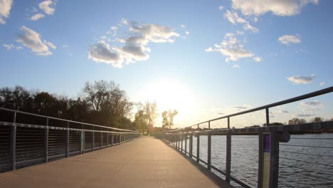 gray’s lake bridge in des moines iowa