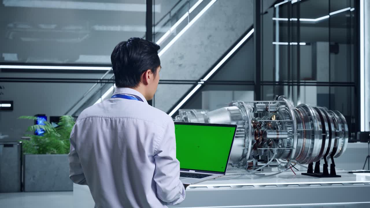 프로젝트에서 일하는 엔지니어