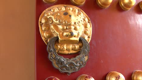 detail of the gates of temple of heaven, beijing, china